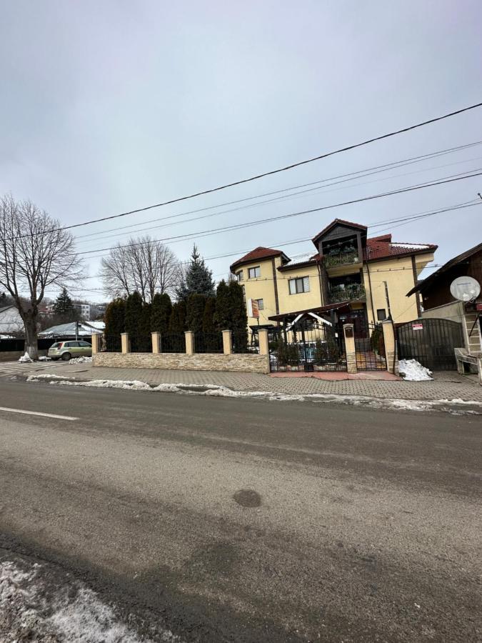 Casa Albert Luca Vaslui Exterior foto